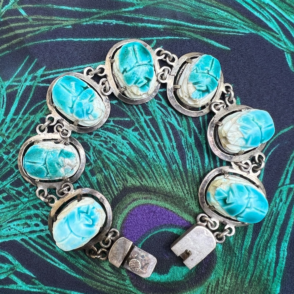 VINTAGE STERLING SILVER EGYPTIAN SCARAB BRACELET